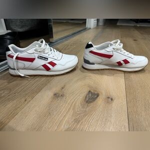 Reebok Classic Women Sz 8 Men 6